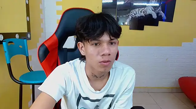 andy dan18 online show from March 5, 2025, 6:56 pm