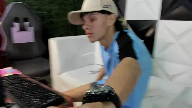 andy dan18 online show from April 13, 2026, 7:18 pm