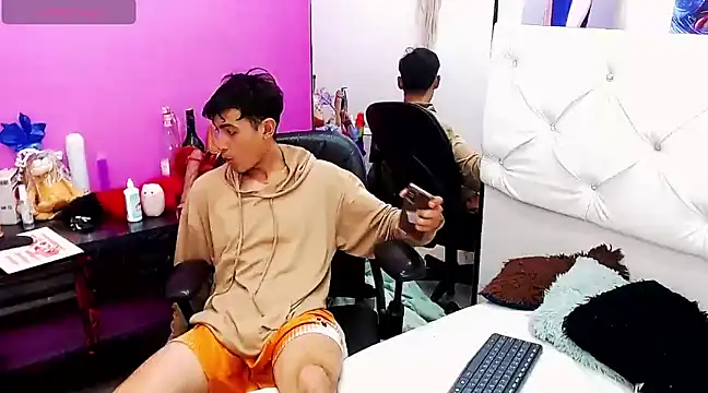 Snapshot of x_daviid_x chatting on January 21, 2025, 4:10 am x daviid x online show from January 21, 2025, 4:10 am