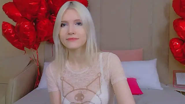 NellieLoyns online show from February 17, 2026, 5:21 pm