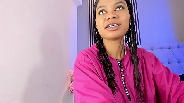 Snapshot of GysellHanson chatting on December 5, 2025, 11:31 am GysellHanson online show from December 5, 2025, 11:31 am