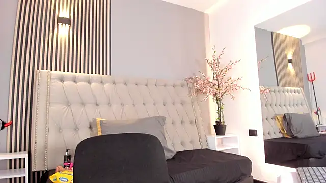 Snapshot of GysellHanson chatting on November 12, 2025, 11:25 am GysellHanson online show from November 12, 2025, 11:25 am