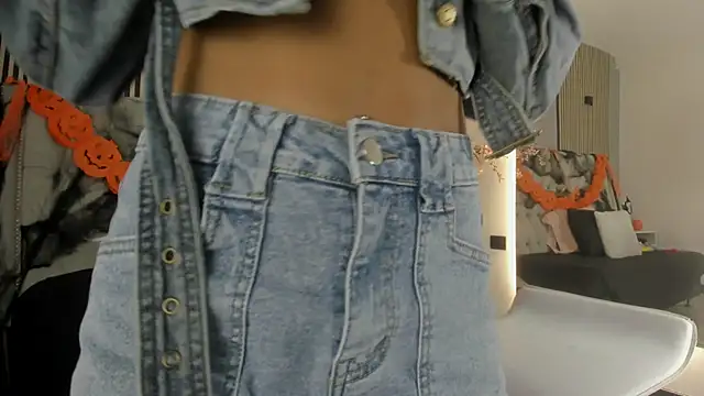 Snapshot of GysellHanson chatting on October 23, 2025, 11:31 am GysellHanson online show from October 23, 2025, 11:31 am