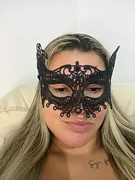 Casadadelicia26 online show from March 5, 2026, 6:54 am