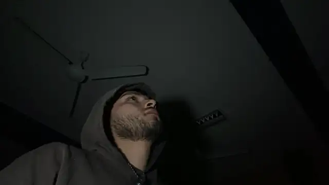 Snapshot of Beboteejoel chatting on October 2, 2025, 4:16 am Beboteejoel online show from October 2, 2025, 4:16 am