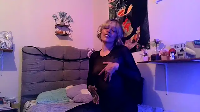 BlueStoneX online show from April 18, 2026, 9:22 am