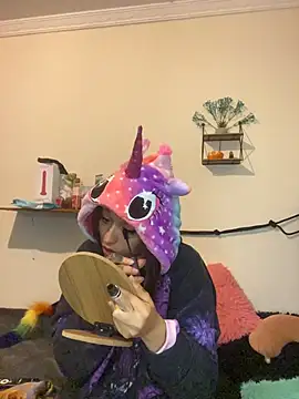 BlueStoneX online show from December 22, 2025, 6:57 am