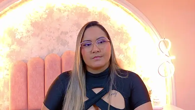 MiaLaurents online show from March 4, 2026, 3:14 am