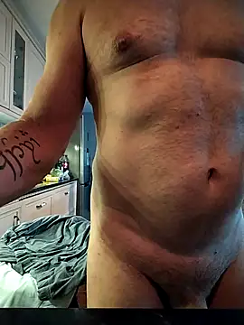 kevincumporn online show from May 18, 2026, 3:17 am