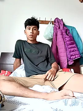 Andres123cv online show from November 23, 2025, 4:50 pm