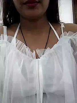 cute monu online show from December 4, 2025, 3:38 am