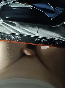 kinkylittle12 online show from October 6, 2025, 10:32 pm