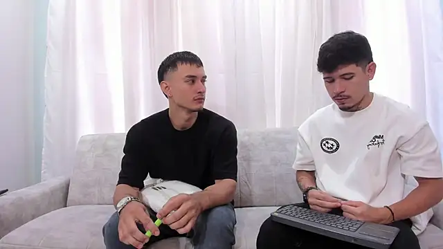 hell twink online show from May 20, 2026, 3:42 pm