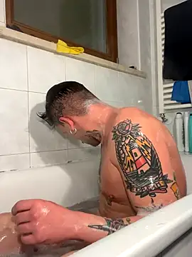 Snapshot of D3V0Z chatting on December 1, 2025, 5:25 pm D3V0Z online show from December 1, 2025, 5:25 pm