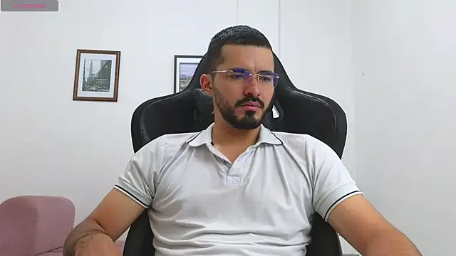 Massimoo 07 online show from November 27, 2025, 2:28 pm