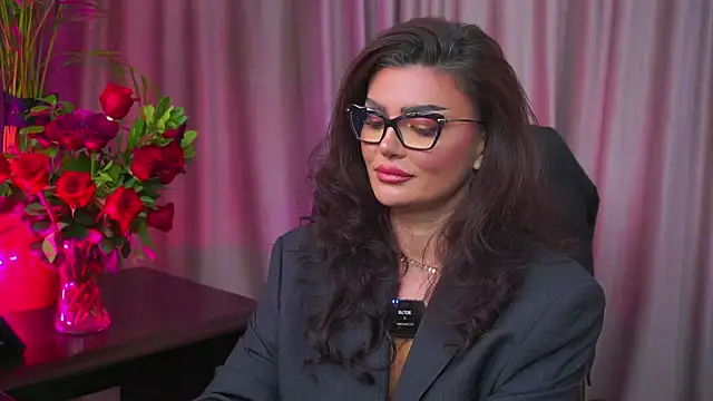 Snapshot of myakalifa chatting on September 9, 2025, 9:35 pm myakalifa online show from September 9, 2025, 9:35 pm