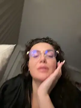 Snapshot of myakalifa chatting on November 18, 2025, 5:11 am myakalifa online show from November 18, 2025, 5:11 am