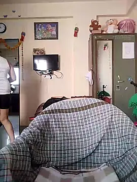 hot punekar online show from February 24, 2026, 5:19 am