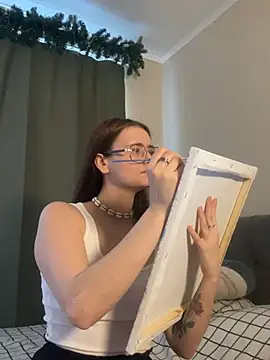 Sabrina shells online show from March 21, 2025, 4:28 am