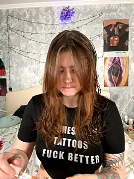 Sabrina shells online show from November 16, 2025, 1:16 pm