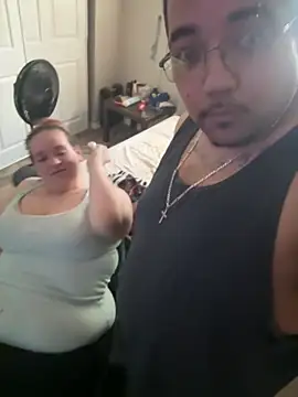 Snapshot of cloudy_couple444 chatting on September 26, 2025, 5:42 pm cloudy couple444 online show from September 26, 2025, 5:42 pm