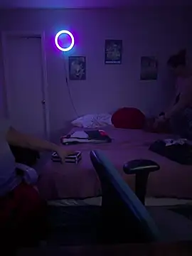 Snapshot of cloudy_couple444 chatting on March 7, 2025, 9:18 am cloudy couple444 online show from March 7, 2025, 9:18 am