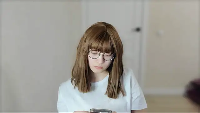  hannah baker online show from February 12, 2025, 10:03 am