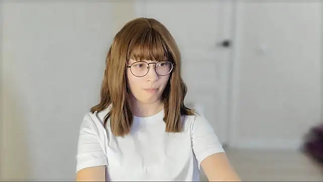  hannah baker online show from February 12, 2025, 1:06 pm