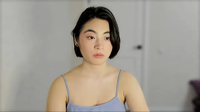  hannah baker online show from February 22, 2025, 1:24 pm