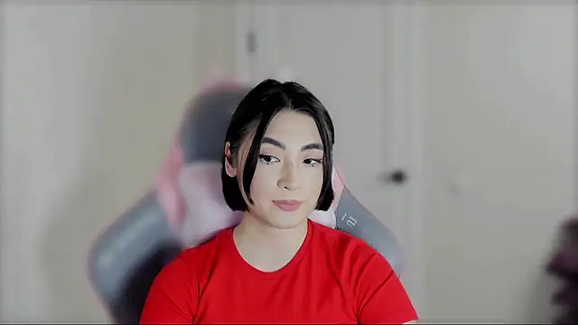  hannah baker online show from March 7, 2025, 2:01 pm