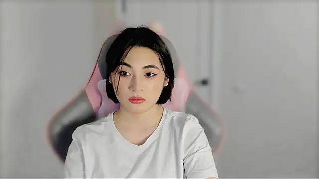  hannah baker online show from March 22, 2025, 7:04 am