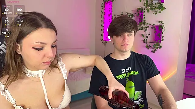 RobertAndLinela online show from February 3, 2026, 1:16 pm