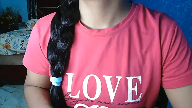 Snapshot of Somiya87 chatting on July 19, 2026, 6:48 pm Somiya87 online show from July 19, 2026, 6:48 pm