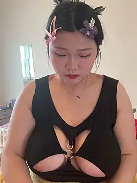 Snapshot of Happyou2 chatting on March 11, 2025, 2:21 am Happyou2 online show from March 11, 2025, 2:21 am