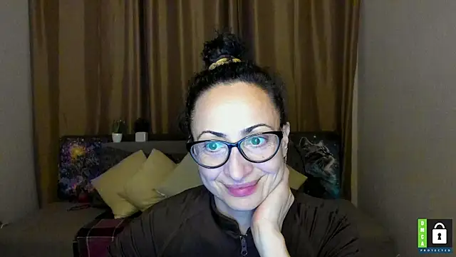 Arianasweety23 online show from November 23, 2025, 6:29 pm