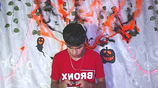 Andres 7676 online show from October 25, 2025, 4:51 pm