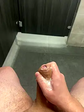 22TT2295 online show from December 15, 2025, 7:47 am