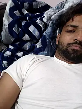 playboyz77 online show from November 19, 2025, 3:56 pm