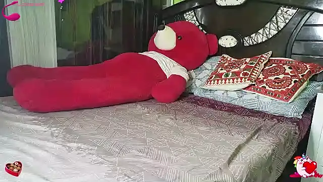 sexyhoney27 online show from November 15, 2025, 8:40 am