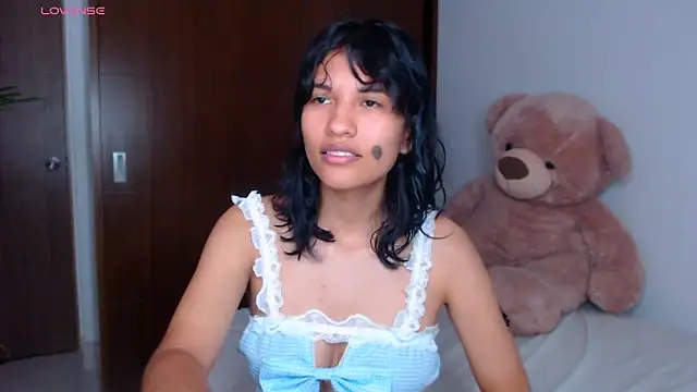 Snapshot of mari_heart chatting on October 26, 2025, 11:10 am mari heart online show from October 26, 2025, 11:10 am