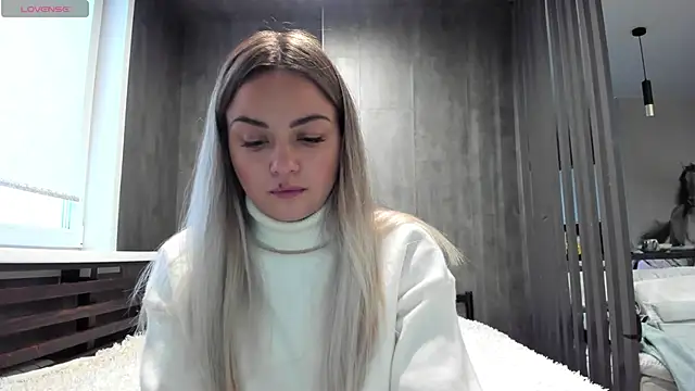 Mia   murrr online show from November 11, 2025, 2:17 am