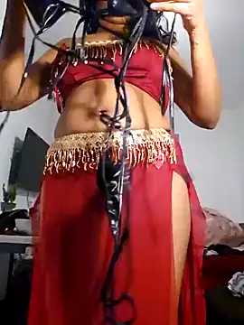 lizzzziee online show from January 6, 2025, 8:24 am