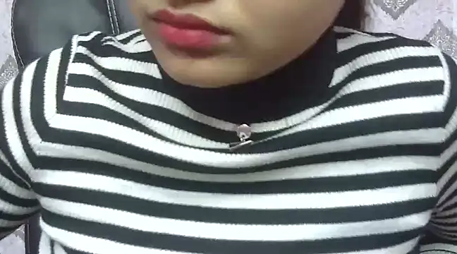 Snapshot of Rashika-oberai chatting on January 14, 2025, 11:31 am Rashika-oberai online show from January 14, 2025, 11:31 am