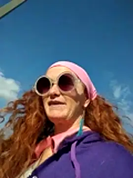 VelvetChocolate7 online show from February 4, 2026, 10:27 pm