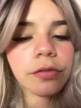 pretty angela1 online show from October 31, 2025, 3:58 am