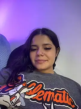 pretty angela1 online show from November 4, 2025, 5:00 am