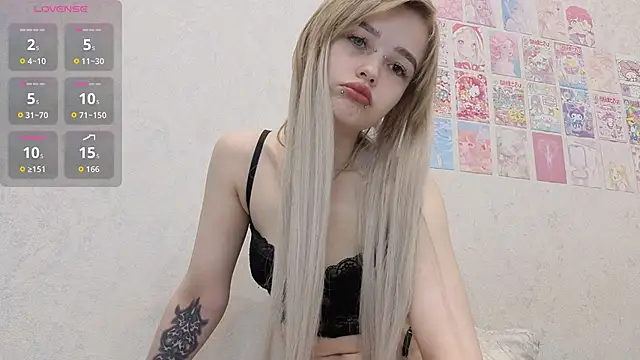 Snapshot of emodreamgirl chatting on June 12, 2026, 12:58 pm emodreamgirl online show from June 12, 2026, 12:58 pm