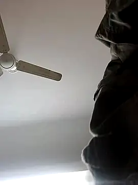 Snapshot of iamharryy chatting on December 15, 2025, 8:14 pm iamharryy online show from December 15, 2025, 8:14 pm