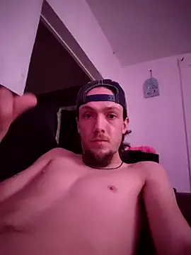 Snapshot of charmingHWC chatting on December 25, 2024, 6:20 am charmingHWC online show from December 25, 2024, 6:20 am