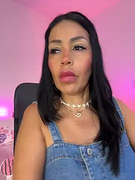 KarolRubi1 online show from April 12, 2026, 8:01 pm